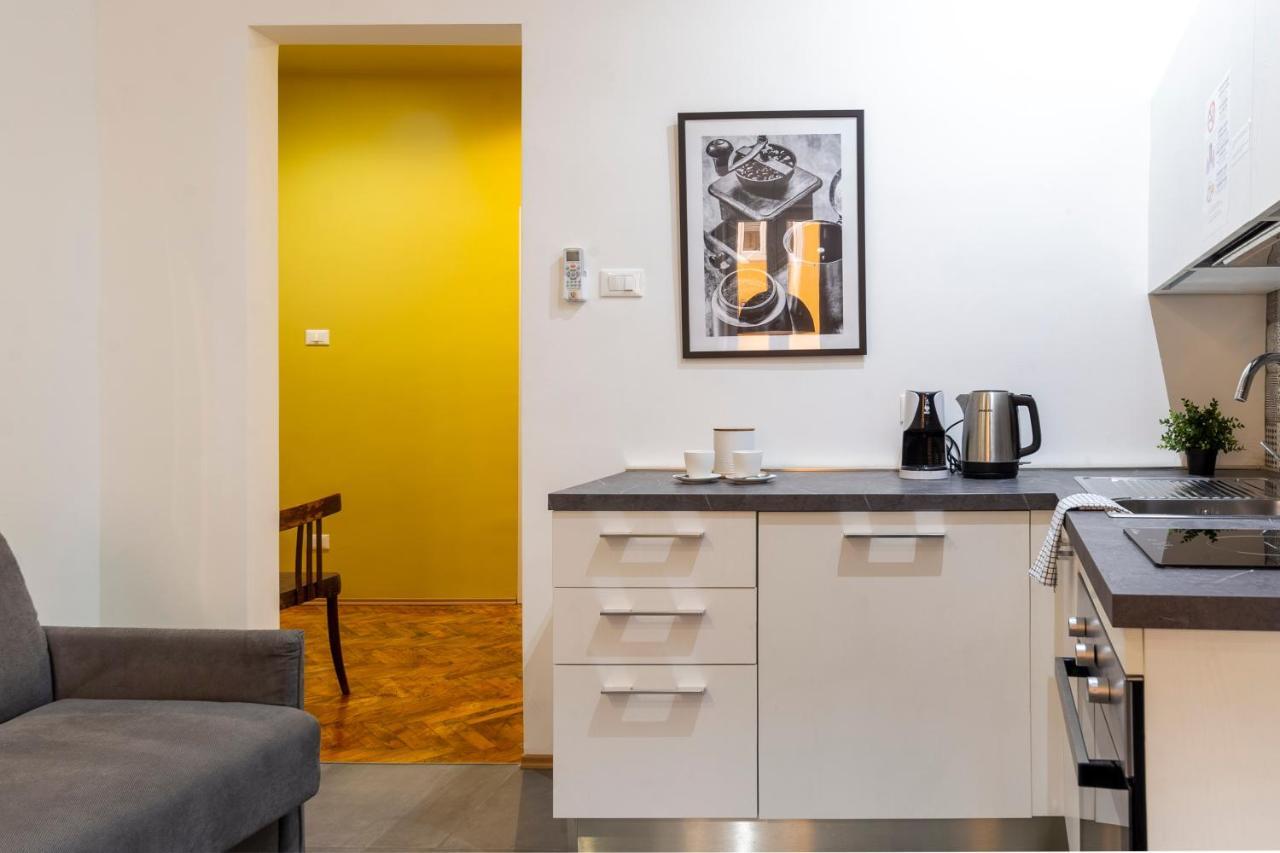 Tram Apartment For 4 Guests Трієст Екстер'єр фото