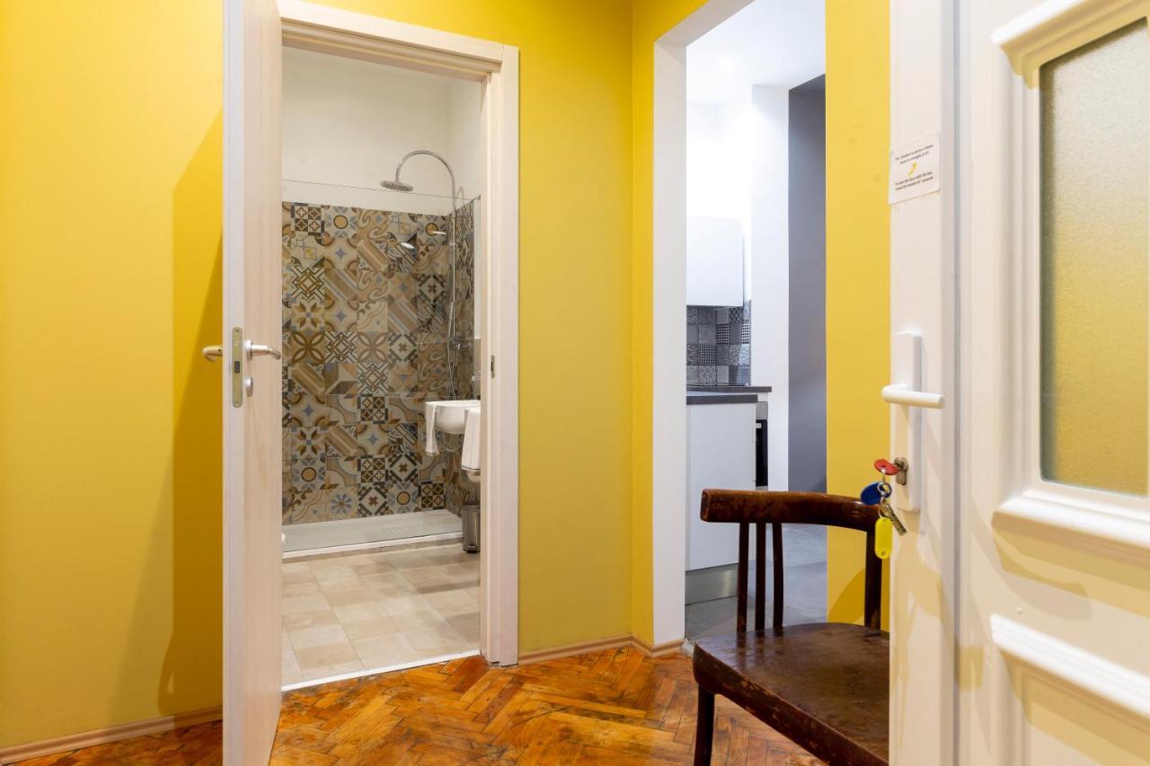 Tram Apartment For 4 Guests Трієст Екстер'єр фото
